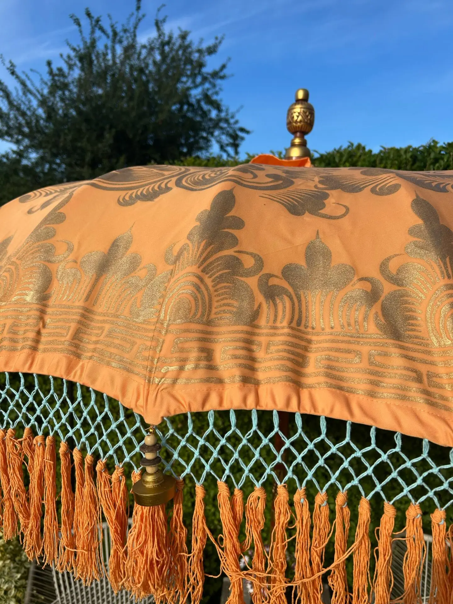 Balinese Round Bamboo Parasol – Coral and Gold